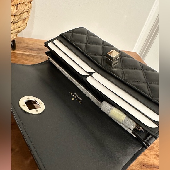 Natalia Boxed Large Turn Lock Wallet - Picture 4 of 10